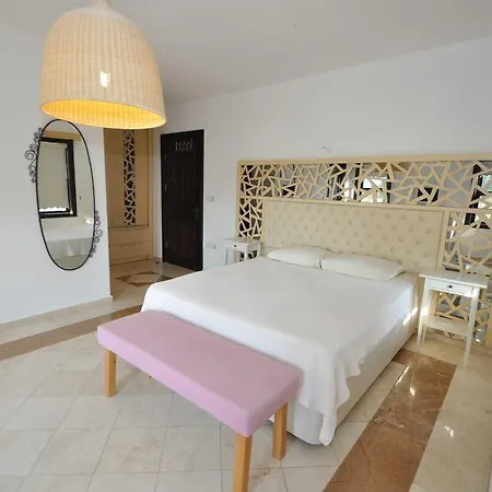 Kleopatra Plus Camlıkoy